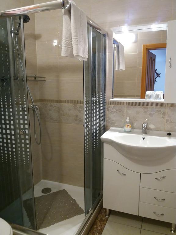 Hévíz Kaiser Apartman מראה חיצוני תמונה