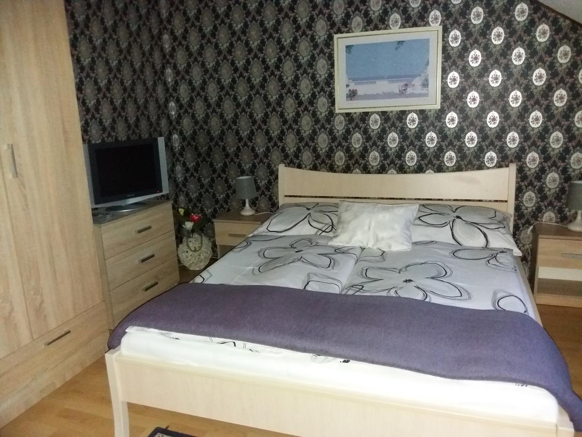 Hévíz Kaiser Apartman מראה חיצוני תמונה